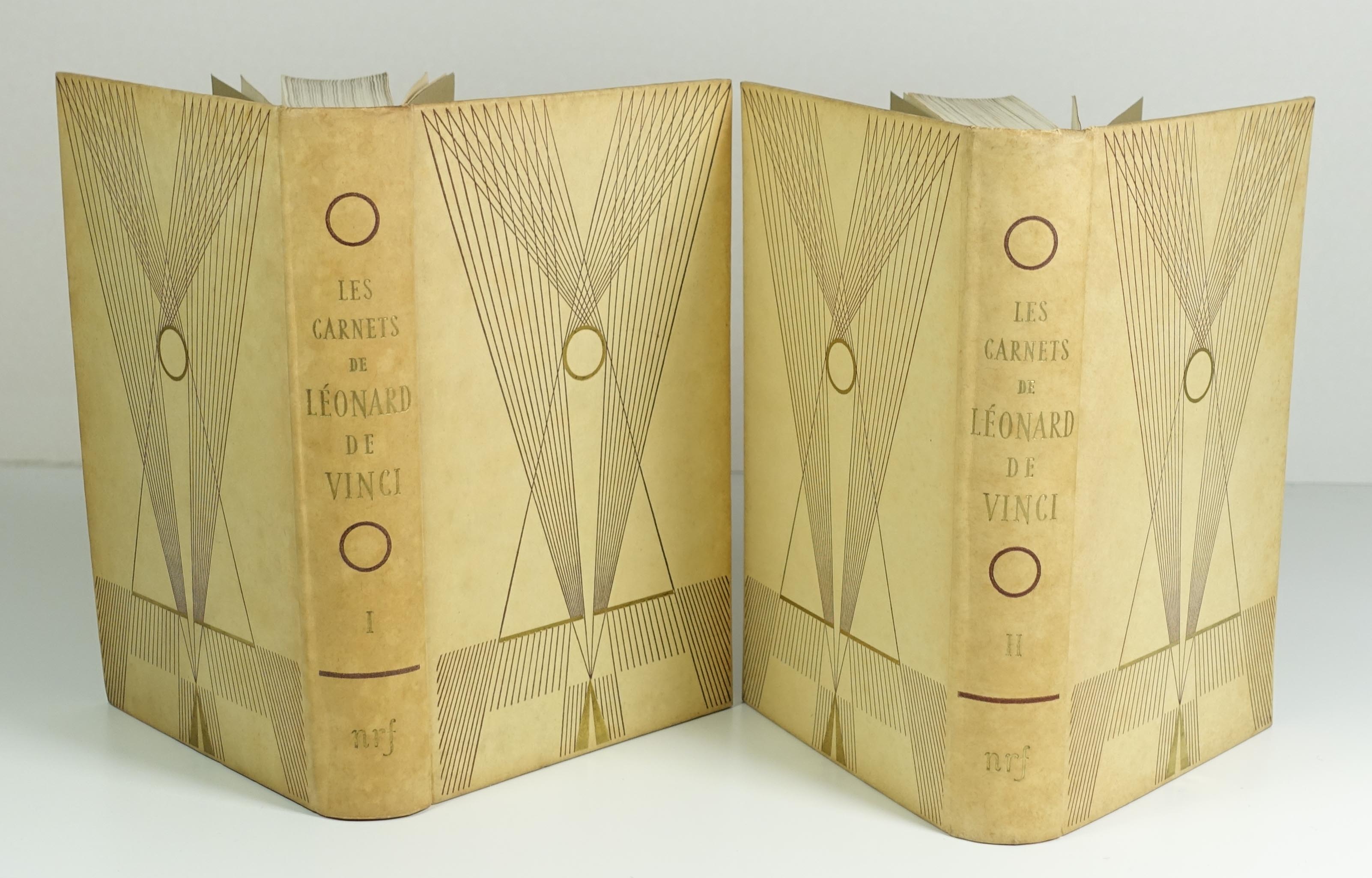VINCI Léonard de Carnets Gallimard, Nrf, 1942. 2 volumes in-8 carré reliés d
