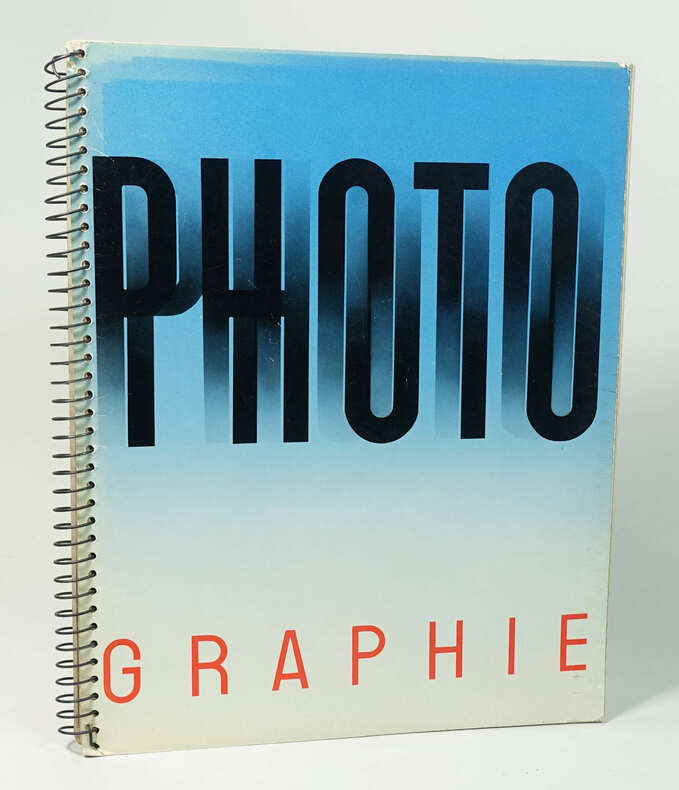 Paris, Arts et métiers graphiques, 1935. Man Ray, Brassaï, Kollar, Bill Brandt, etc.